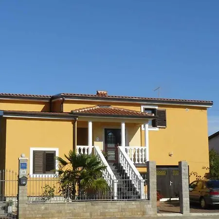 Apartment In Novigrad/istrien 9607 Karpinjan